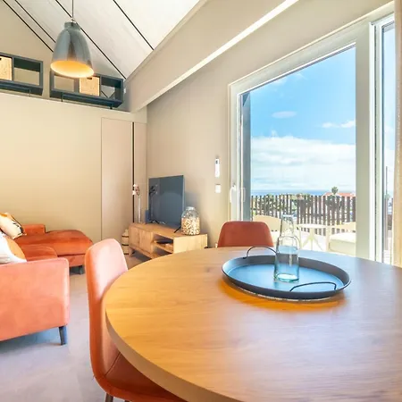 Doca Seca & Casca De Uva Porto Moniz