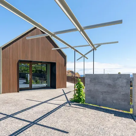 Doca Seca & Casca De Uva *