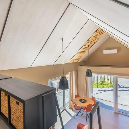 Doca Seca & Casca De Uva *